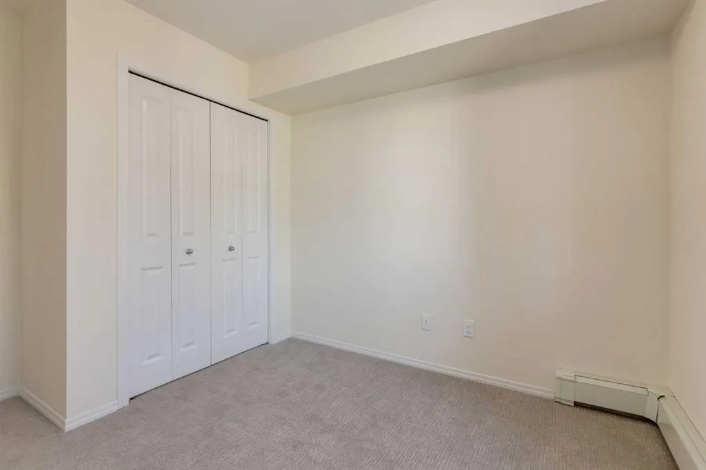 115 Prestwick Villas SE #1210