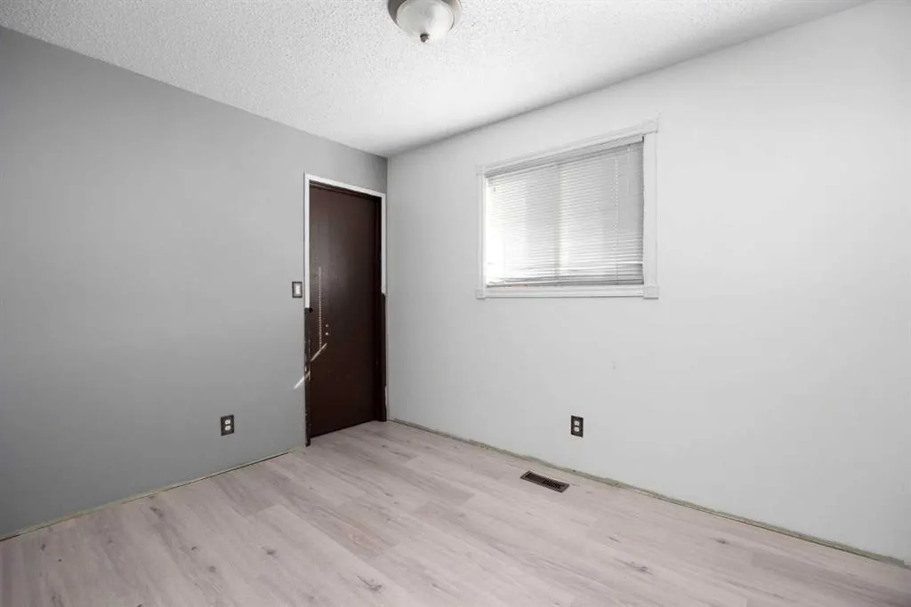 173 Whiteoak Garden