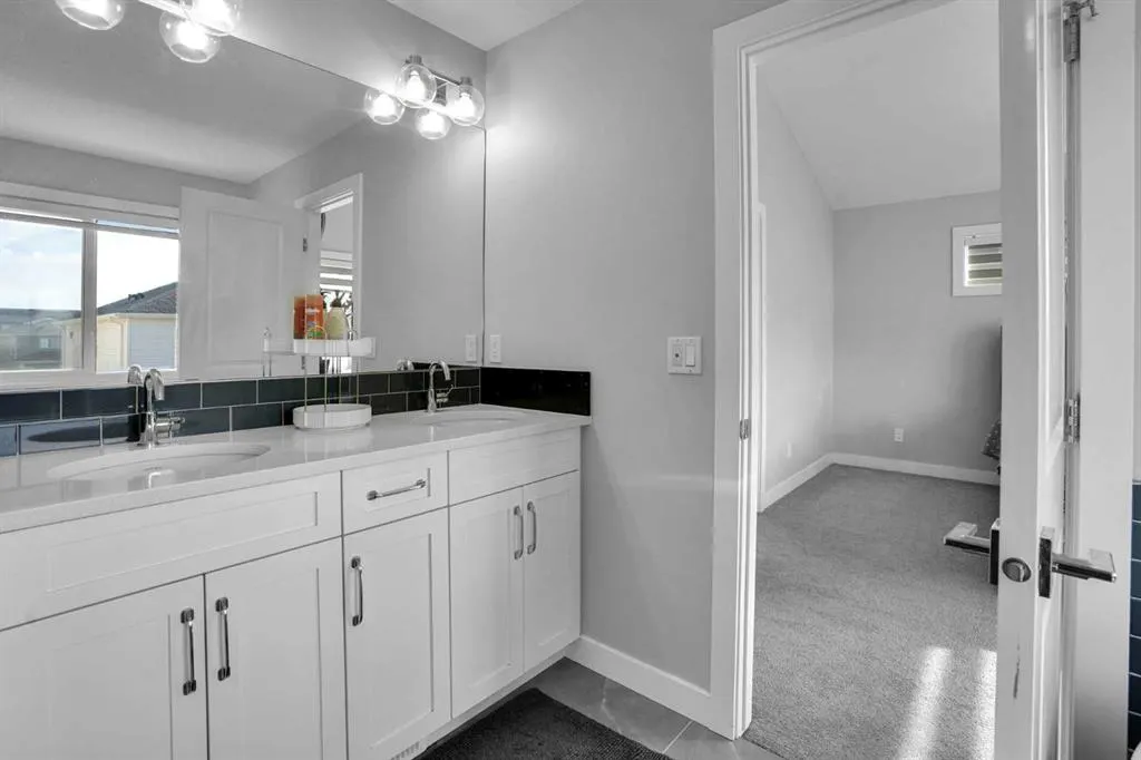 25 Belvedere Terrace SE