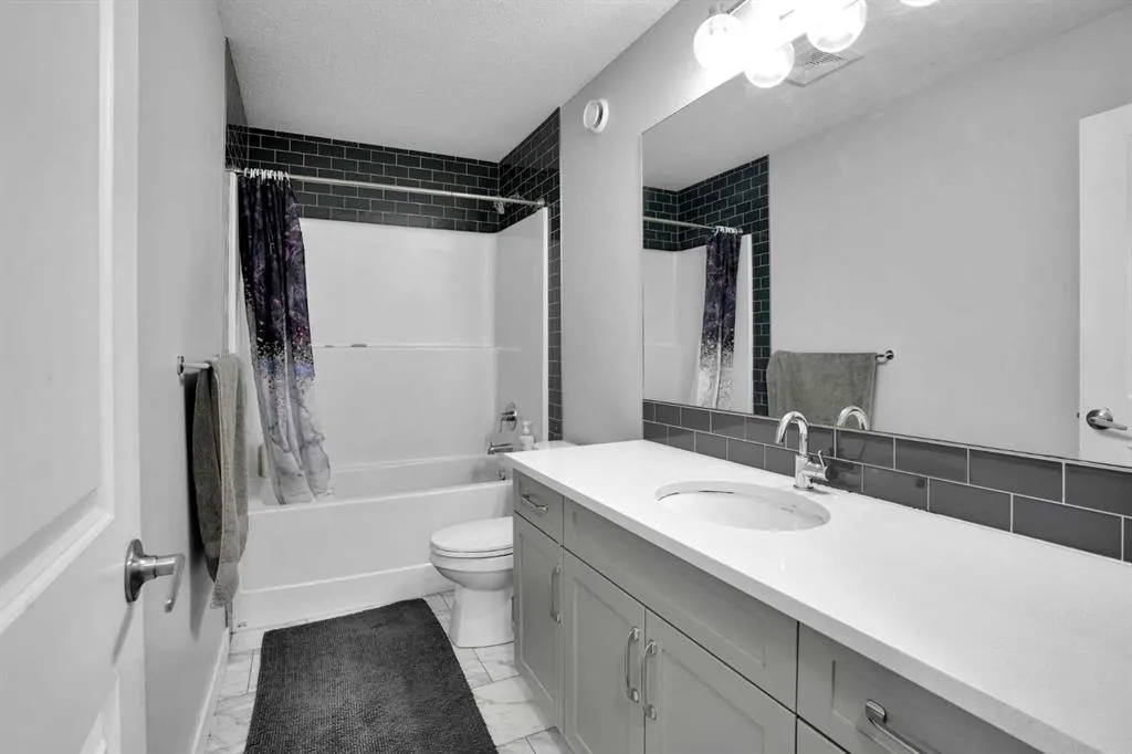 25 Belvedere Terrace SE