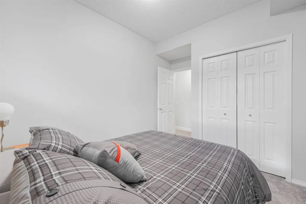 29 Springborough Boulevard SW #23