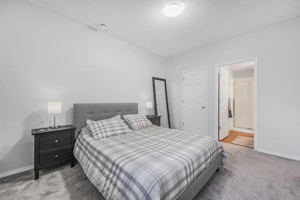 29 Springborough Boulevard SW #23
