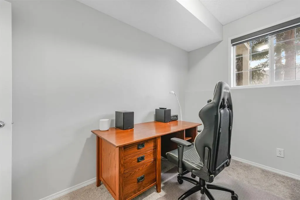 29 Springborough Boulevard SW #23