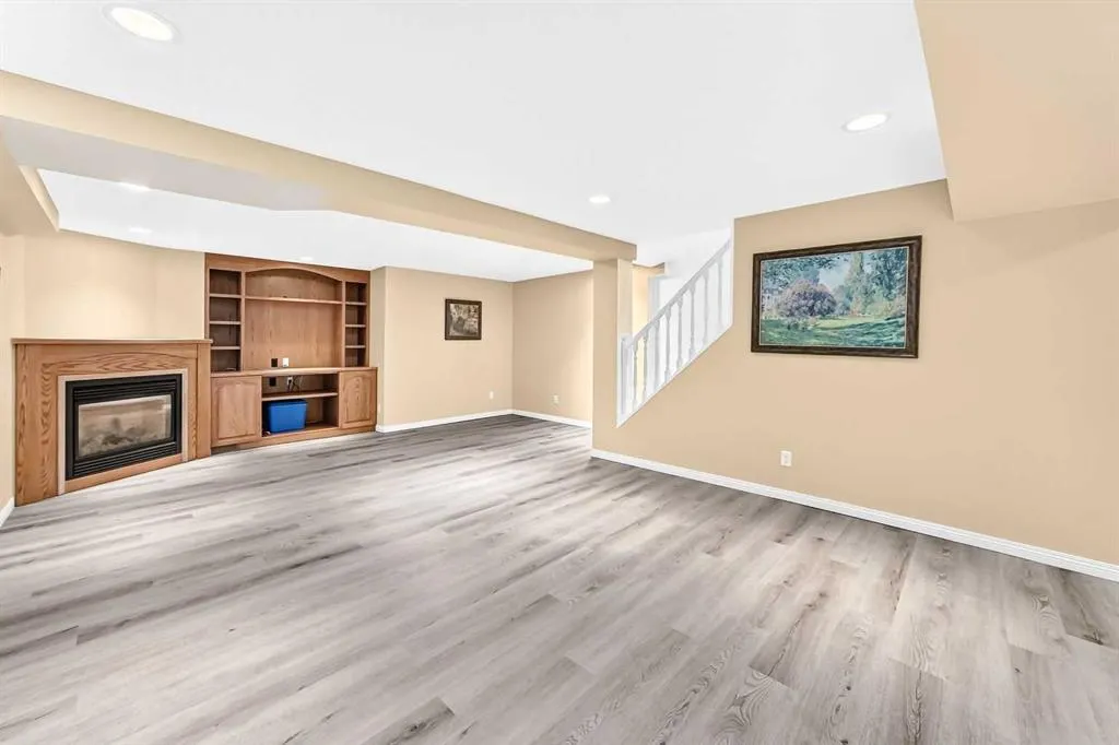 104 Christie Knoll Heights SW