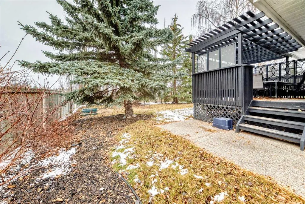 104 Christie Knoll Heights SW
