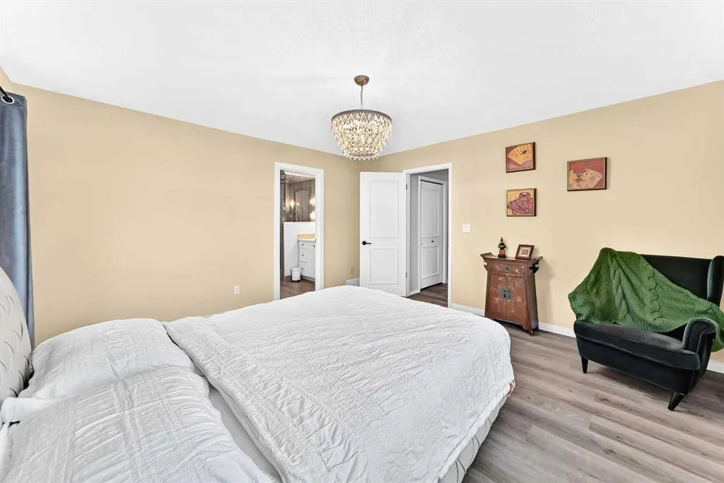 104 Christie Knoll Heights SW