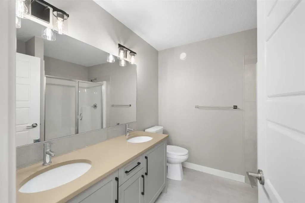 78 Sora Gardens SE