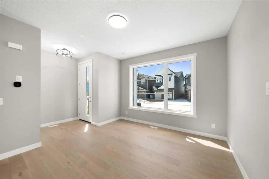 78 Sora Gardens SE