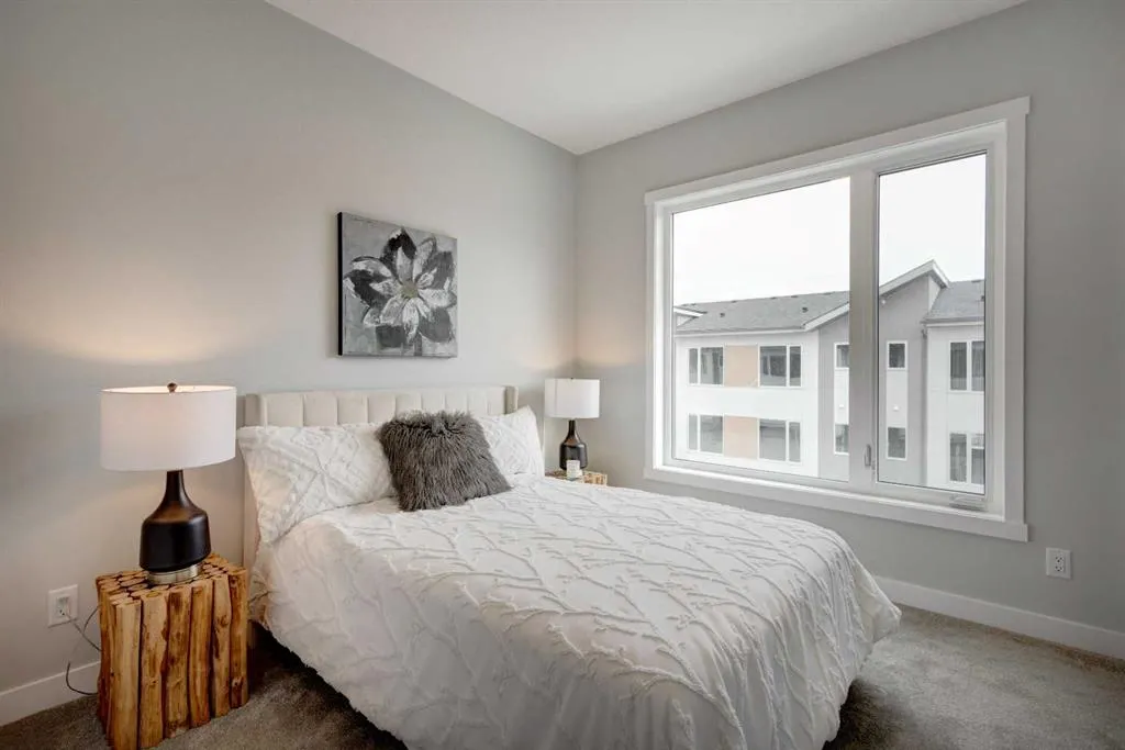 212 Shawnee Square SW