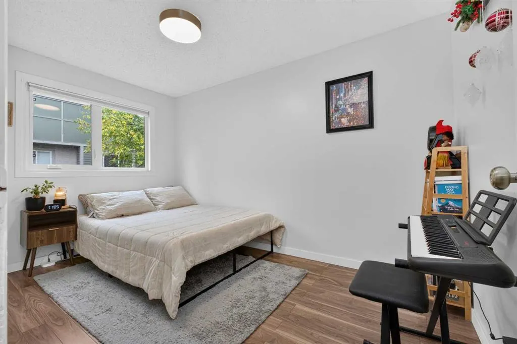 406 Blackthorn Road NE #442
