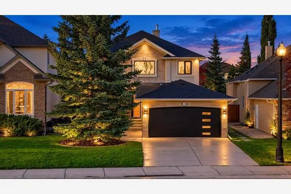 8 Strathlea Close SW