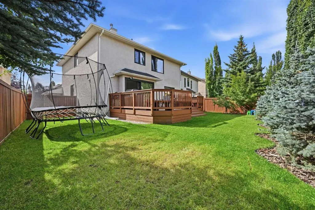 8 Strathlea Close SW