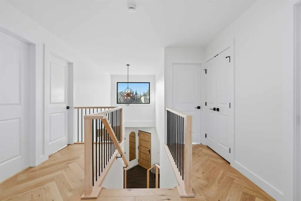 8 Strathlea Close SW