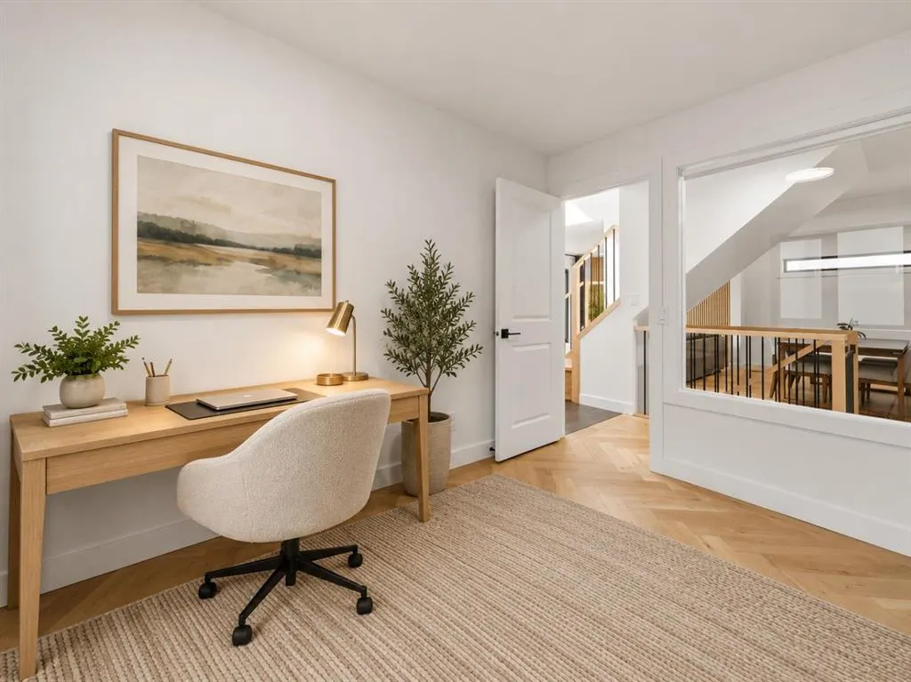 8 Strathlea Close SW