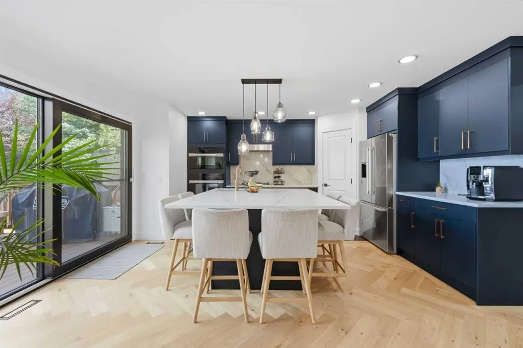 8 Strathlea Close SW