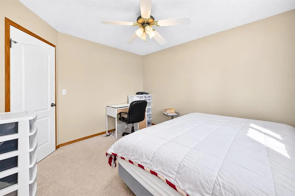 1210 Harvest Hills Drive NE