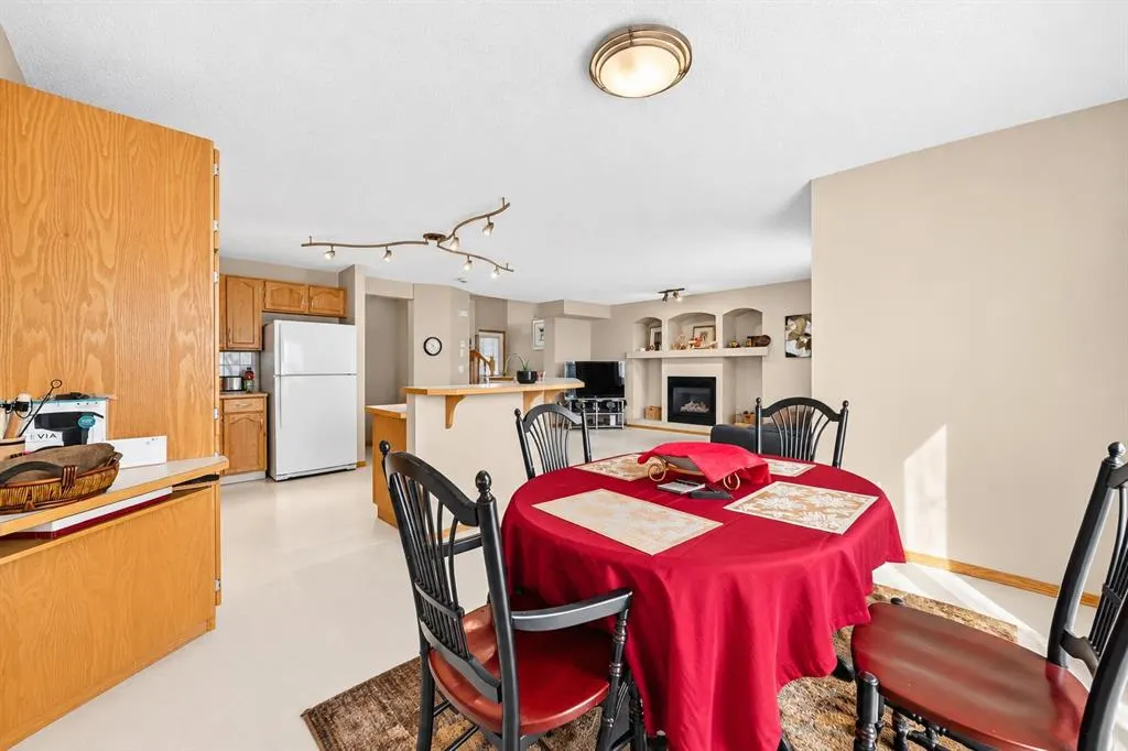 1210 Harvest Hills Drive NE