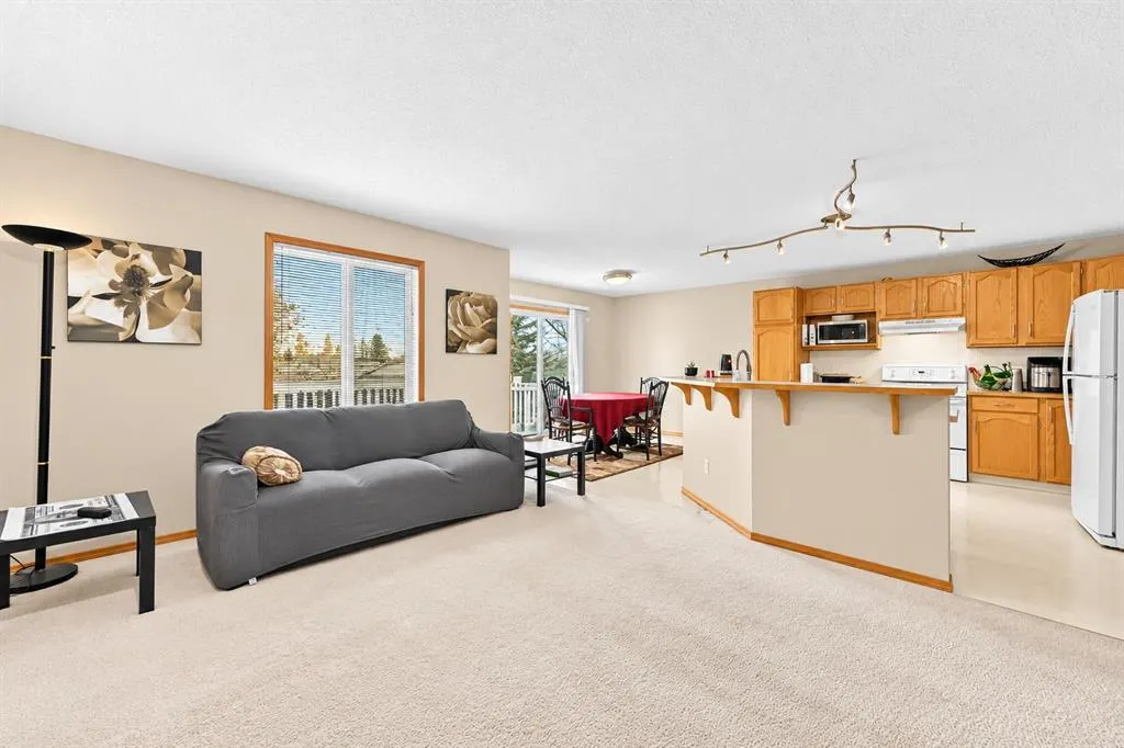 1210 Harvest Hills Drive NE