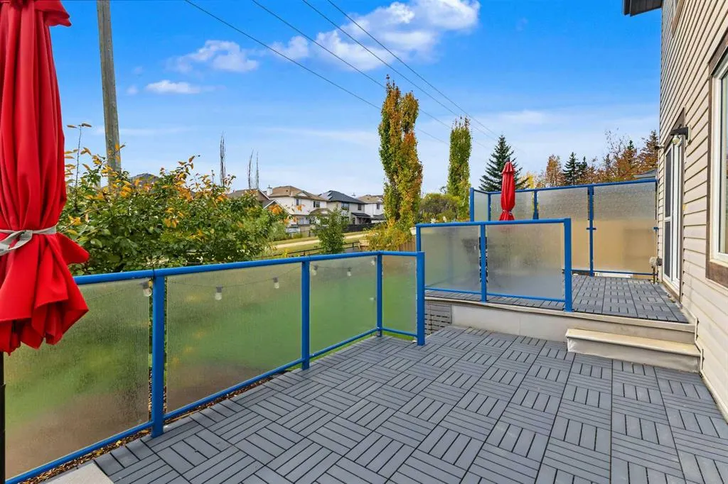 279 Panamount Hill NW