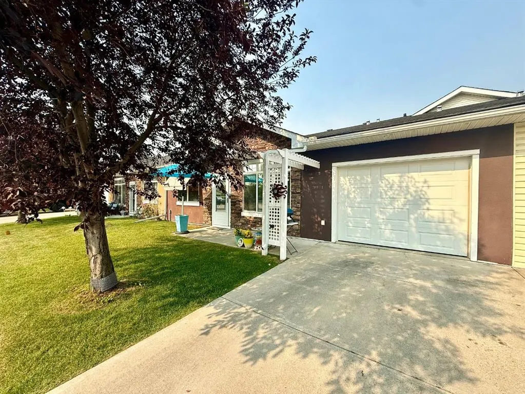 104 Sunvale Crescent NE