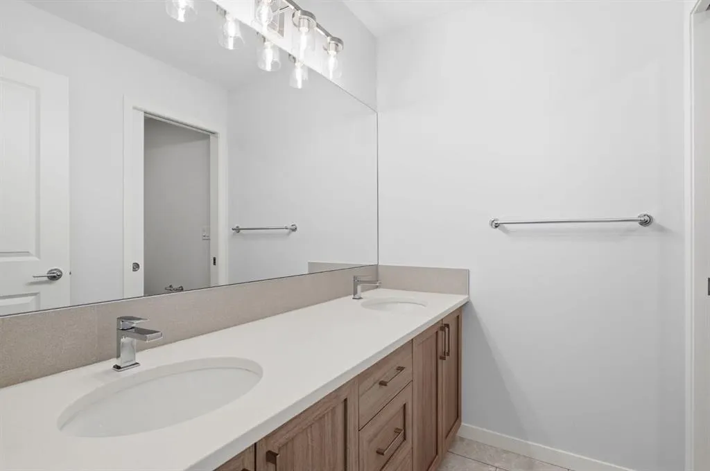 90 Rosemary Gardens SE