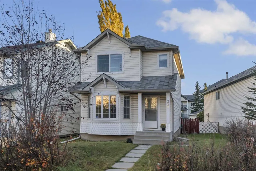 350 Arbour Grove Close NW
