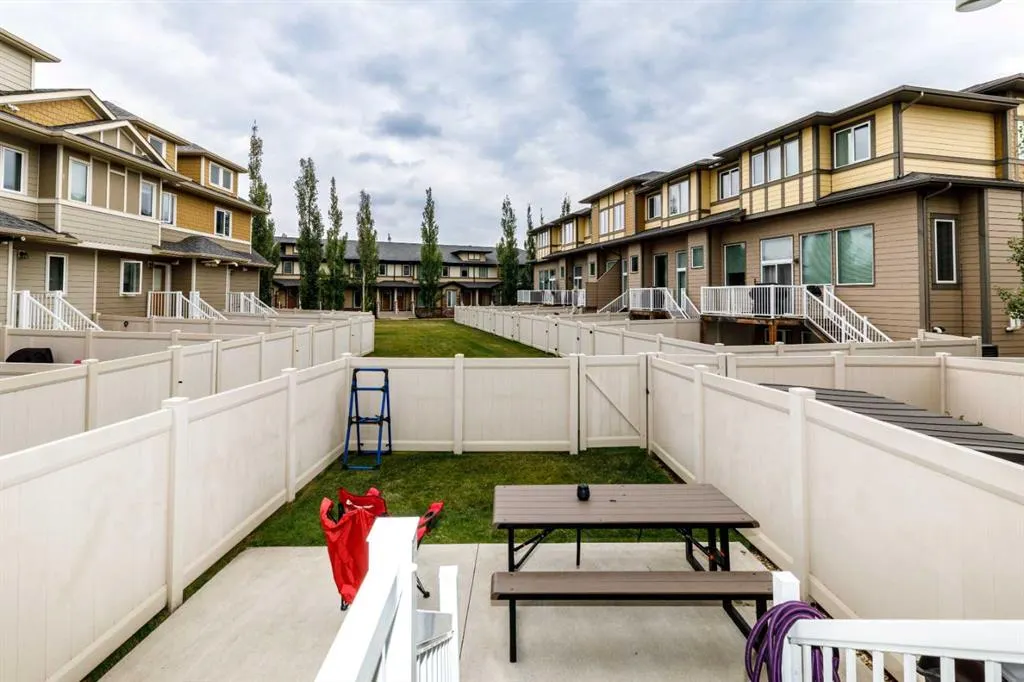 339 Viscount Drive #901