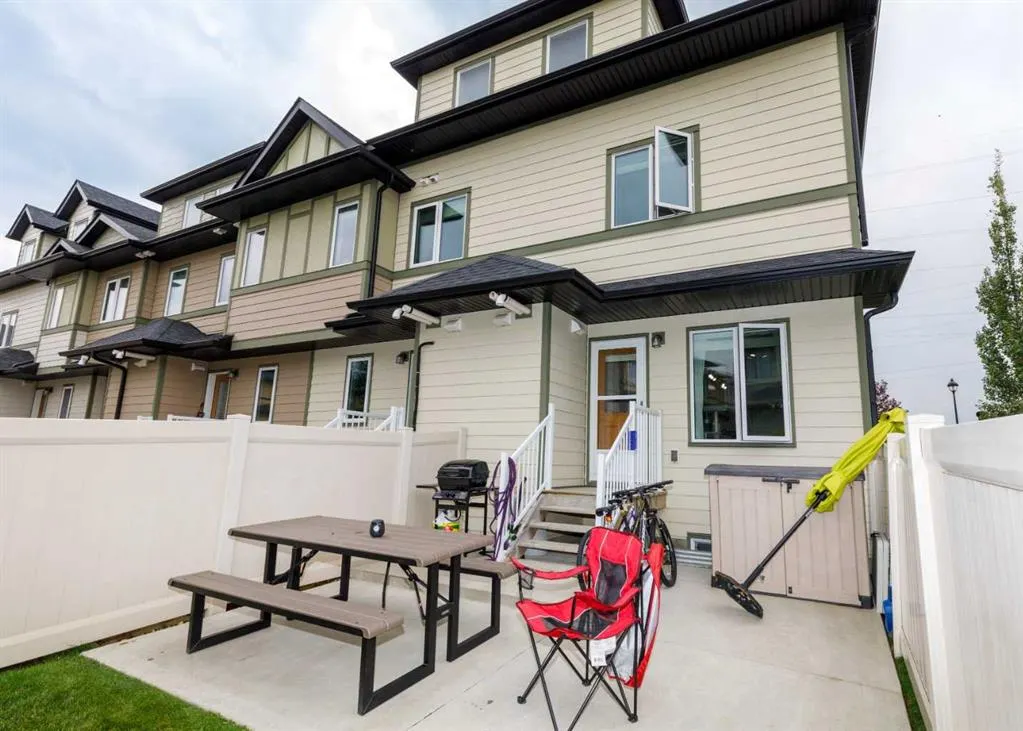339 Viscount Drive #901