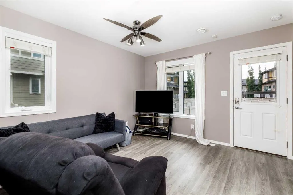339 Viscount Drive #901