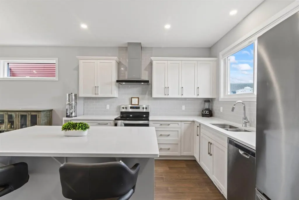 48 Birch Glen