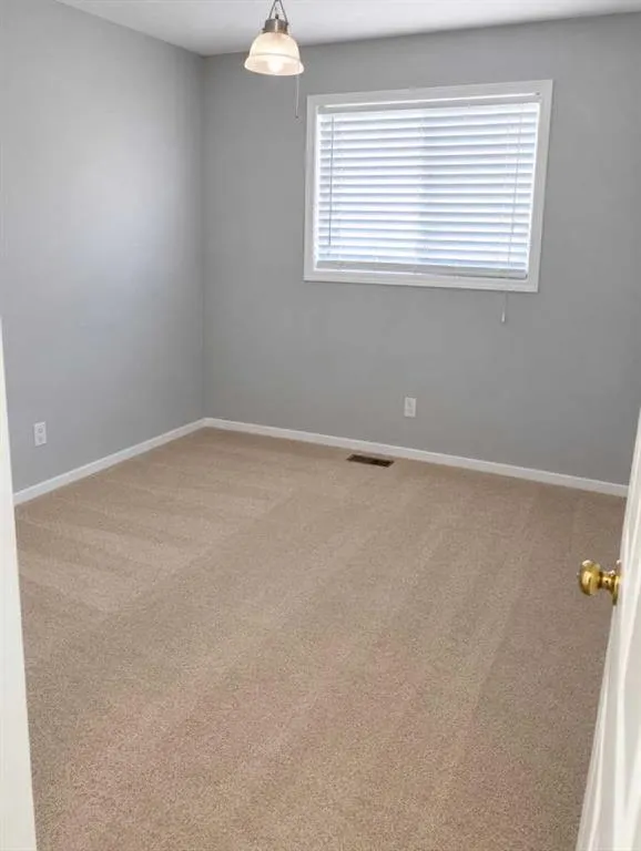 39 Tararidge Court NE