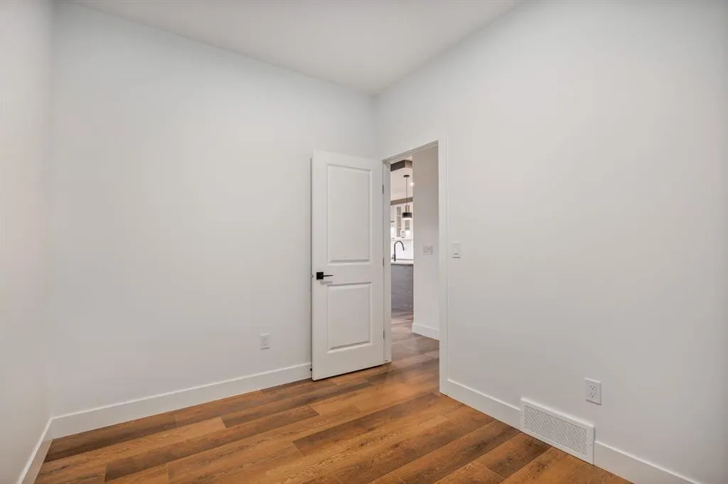 73 Topaz Place