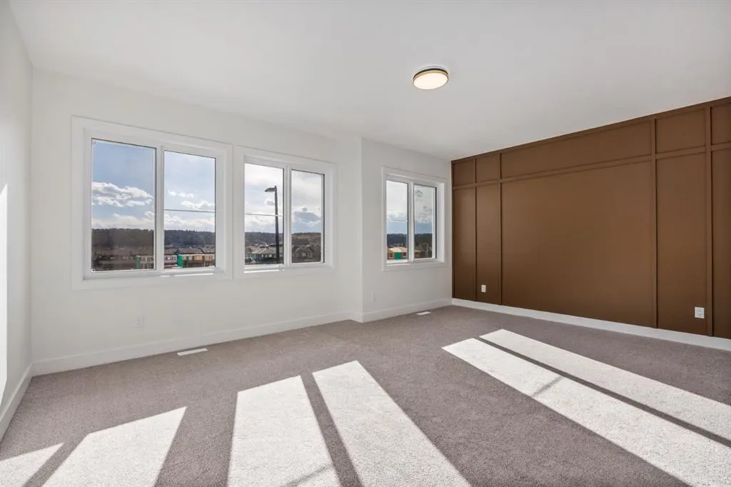 73 Topaz Place
