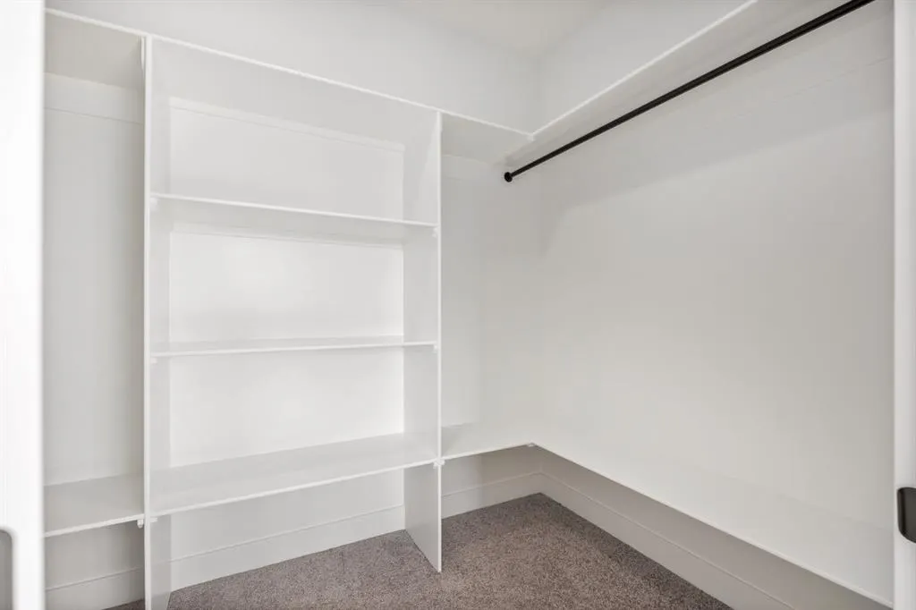 73 Topaz Place