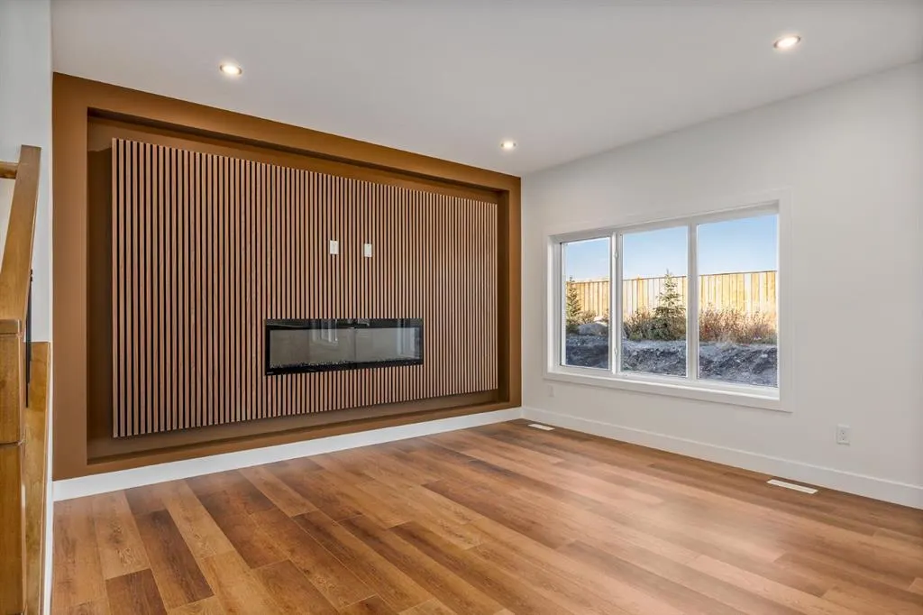 73 Topaz Place