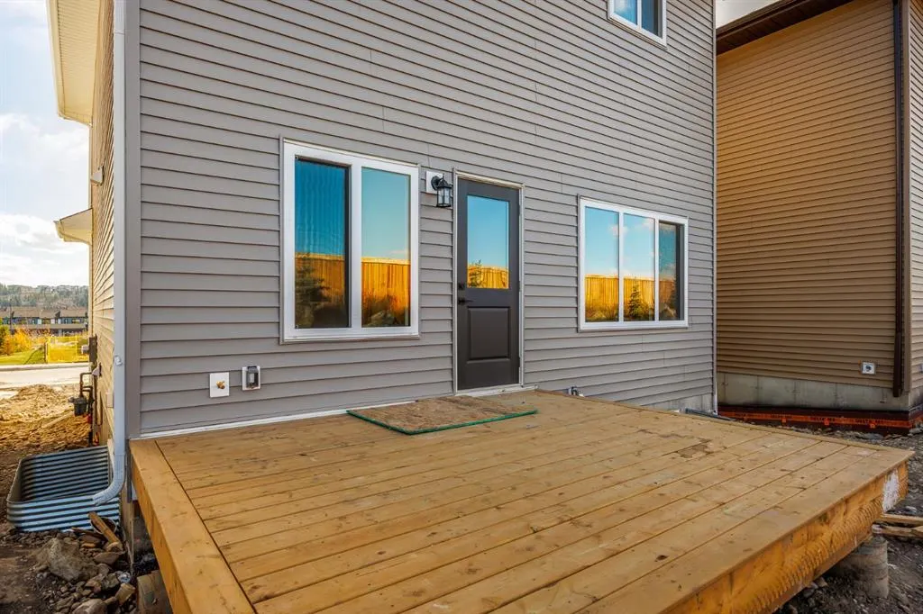 73 Topaz Place