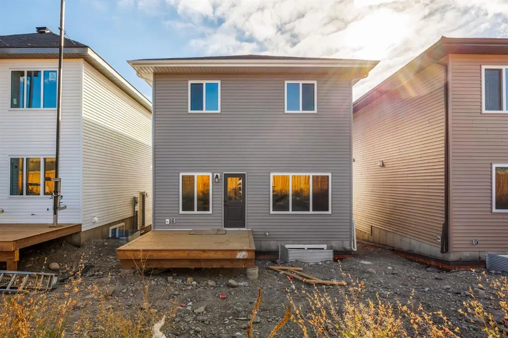 73 Topaz Place