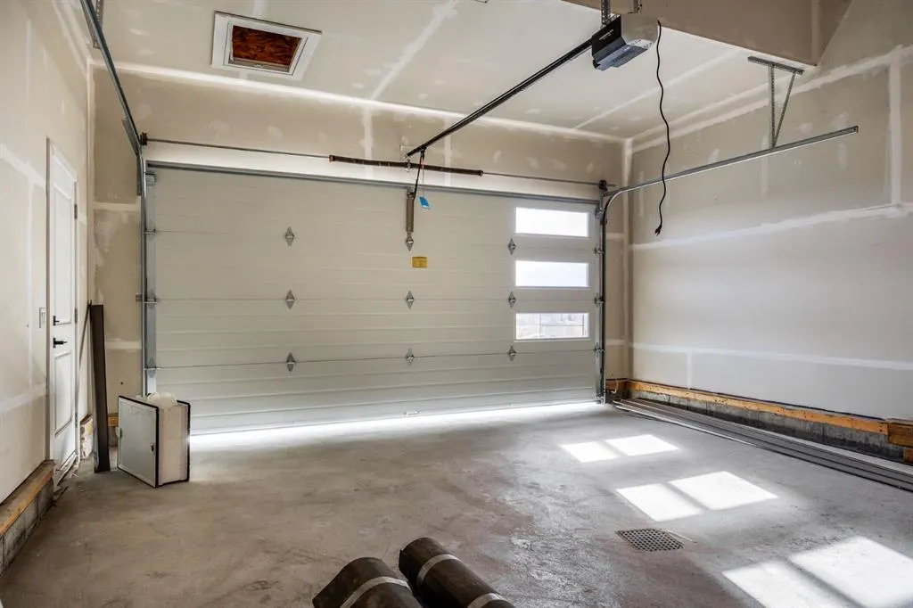 73 Topaz Place