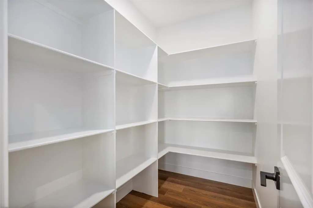 73 Topaz Place