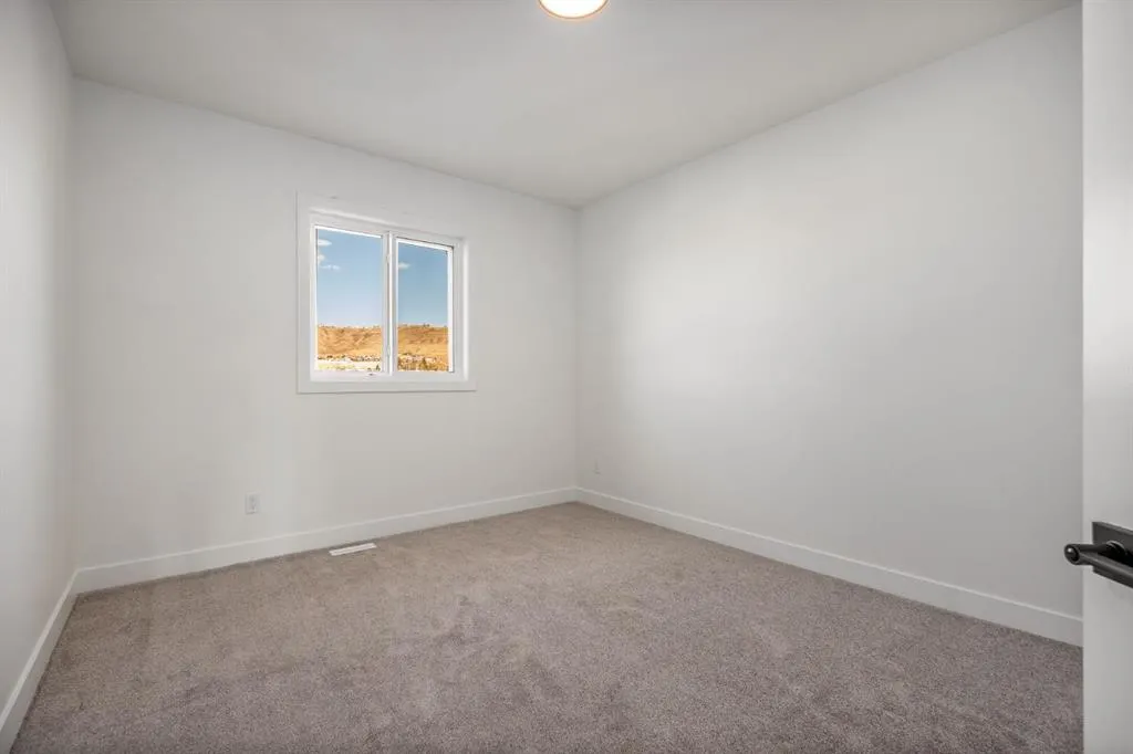 73 Topaz Place