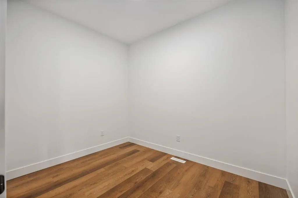 73 Topaz Place