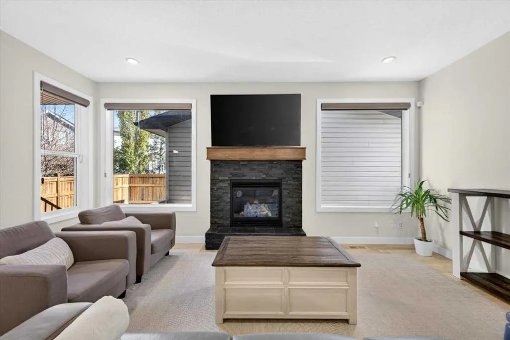 6 Auburn Shores Way SE
