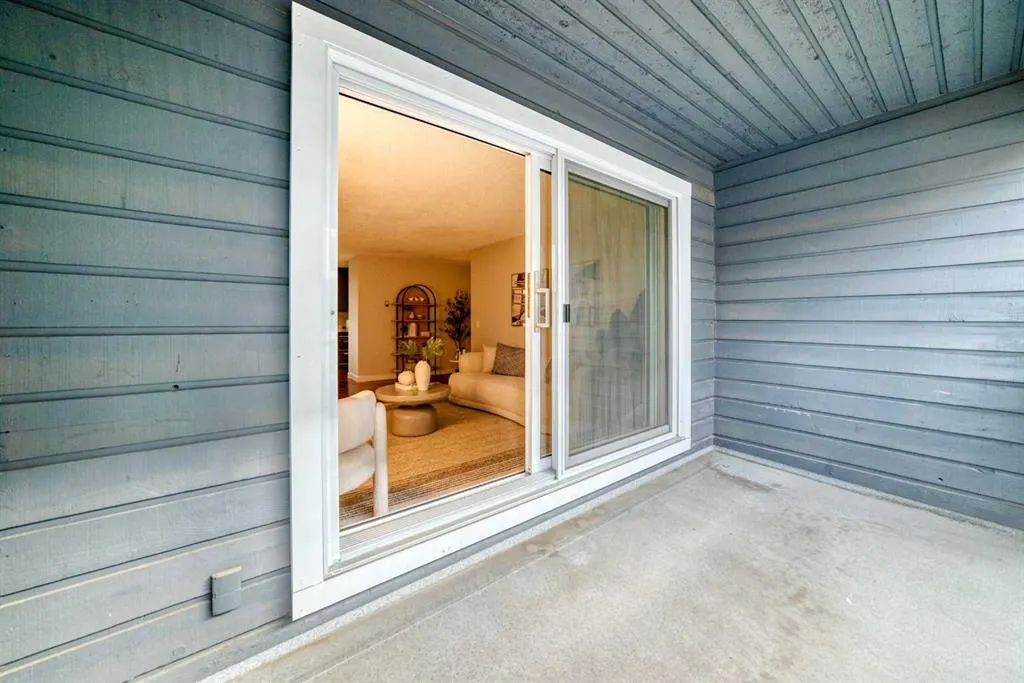611 8 Avenue NE #204
