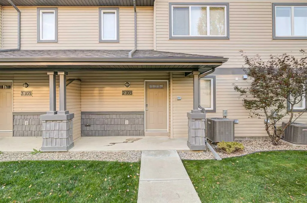 105 Silkstone Road W #2