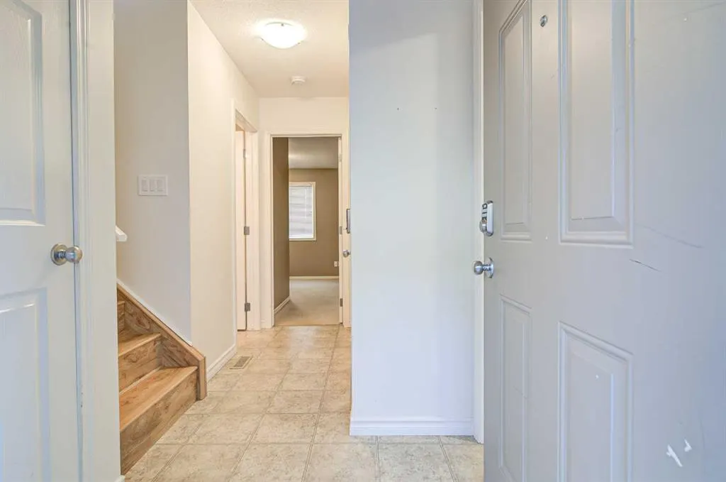 105 Silkstone Road W #2