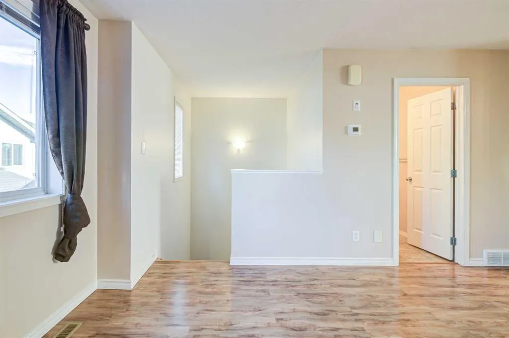 105 Silkstone Road W #2