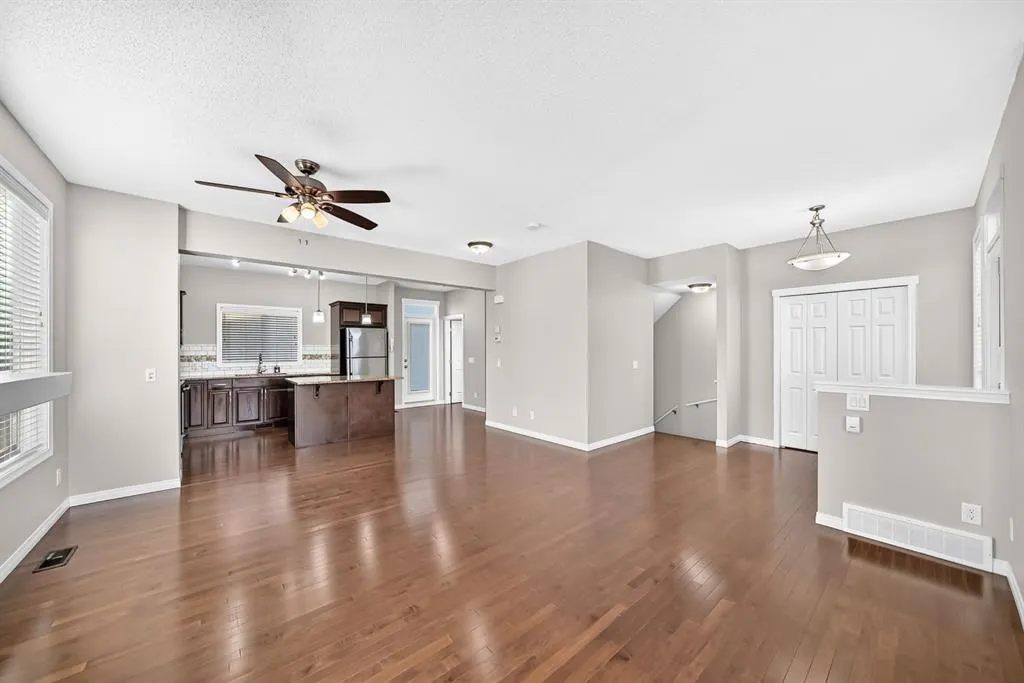 83 Kincora Heath NW
