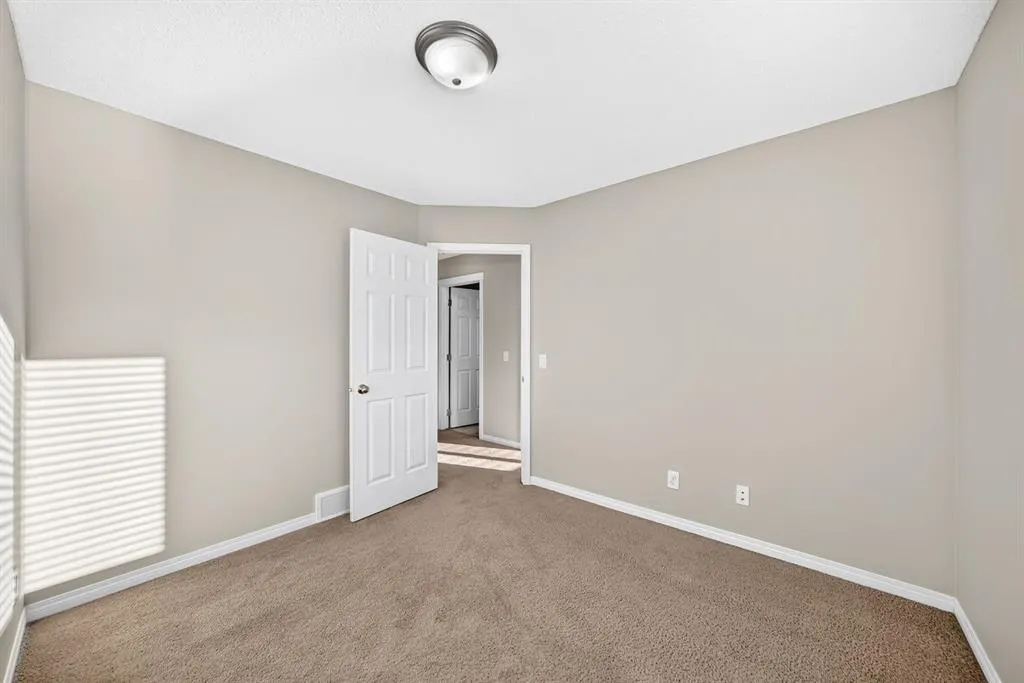 83 Kincora Heath NW
