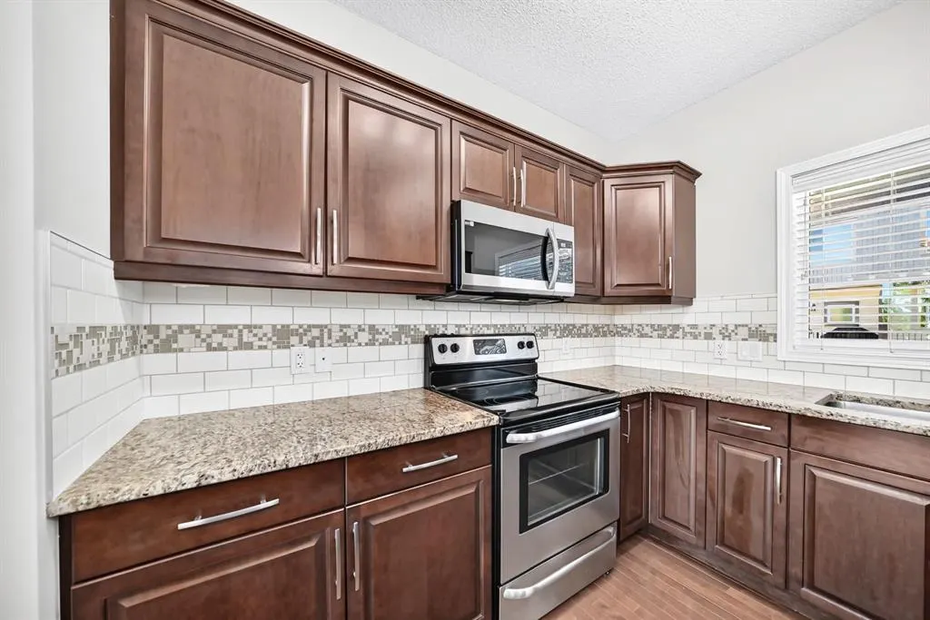 83 Kincora Heath NW