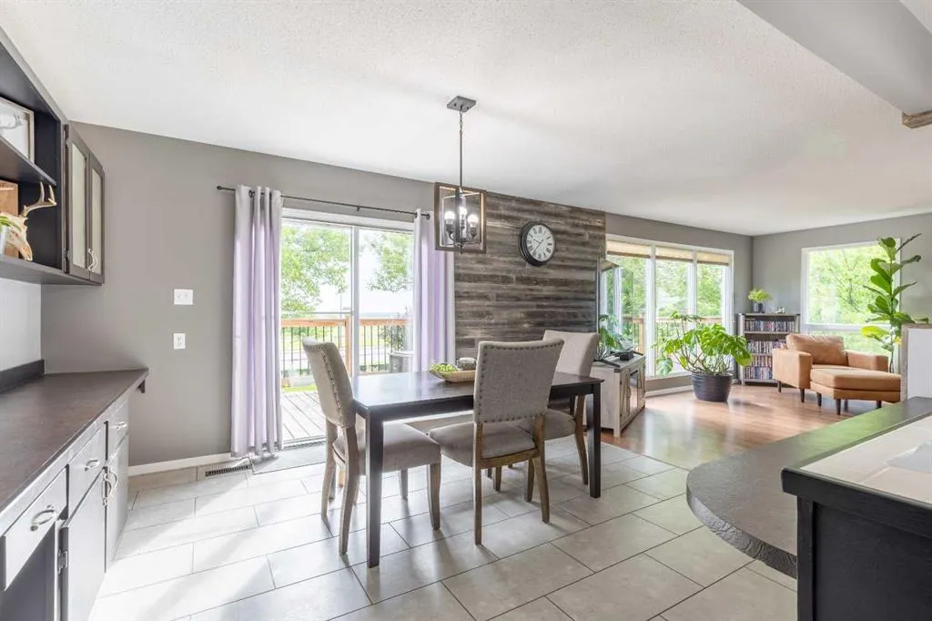130 Chippewa Crescent W
